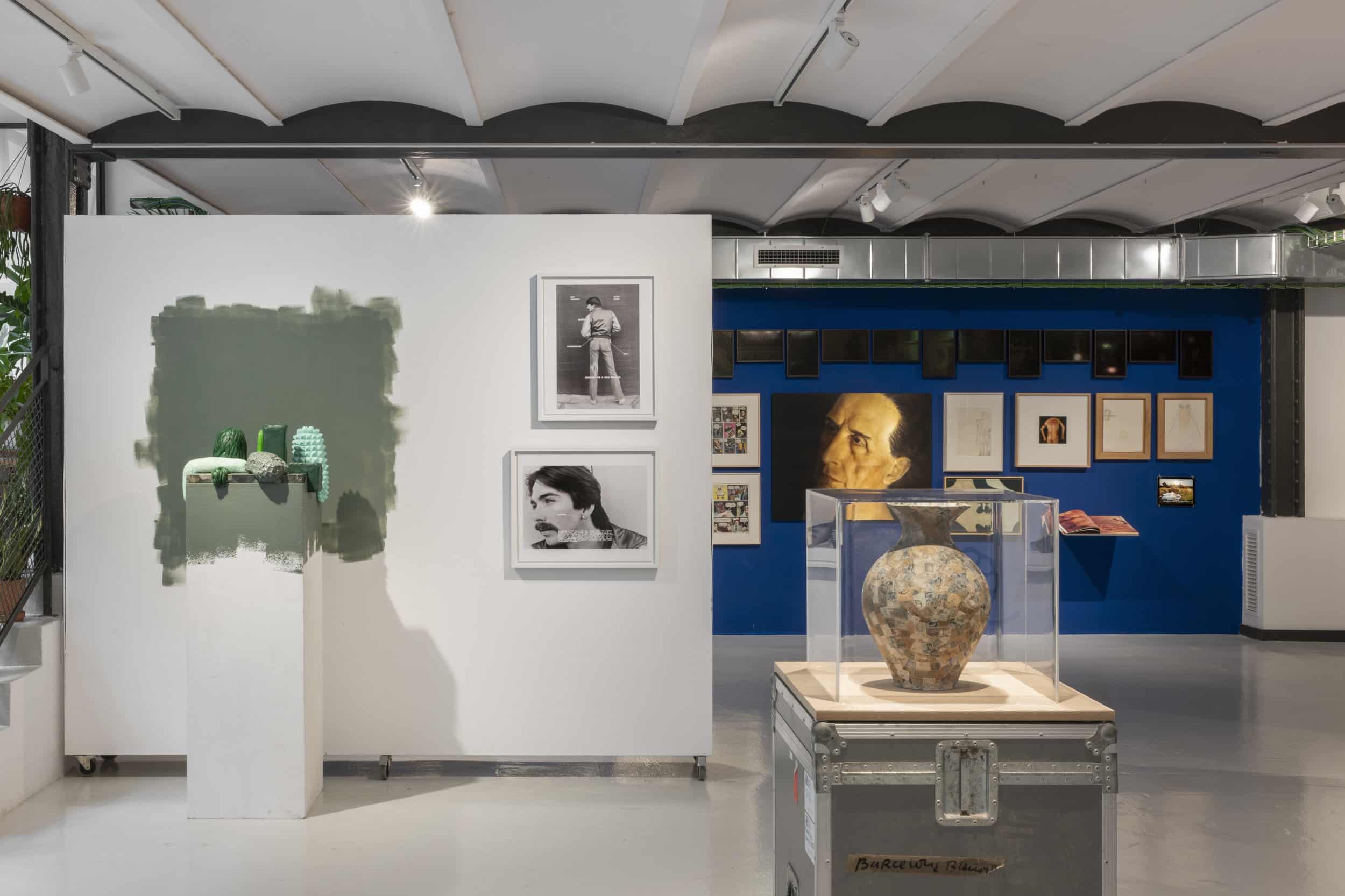 Espacios liminales: artistas en los cines, cineastas en los museos (II)